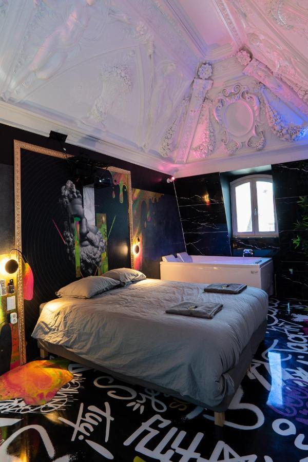 Capsule Art Deco - Jacuzzi - Netflix - Home Cinema - Arcade De Jeux & Nintendo Switch - 2 Chambres - Filet Suspendu 발랑시엔 외부 사진