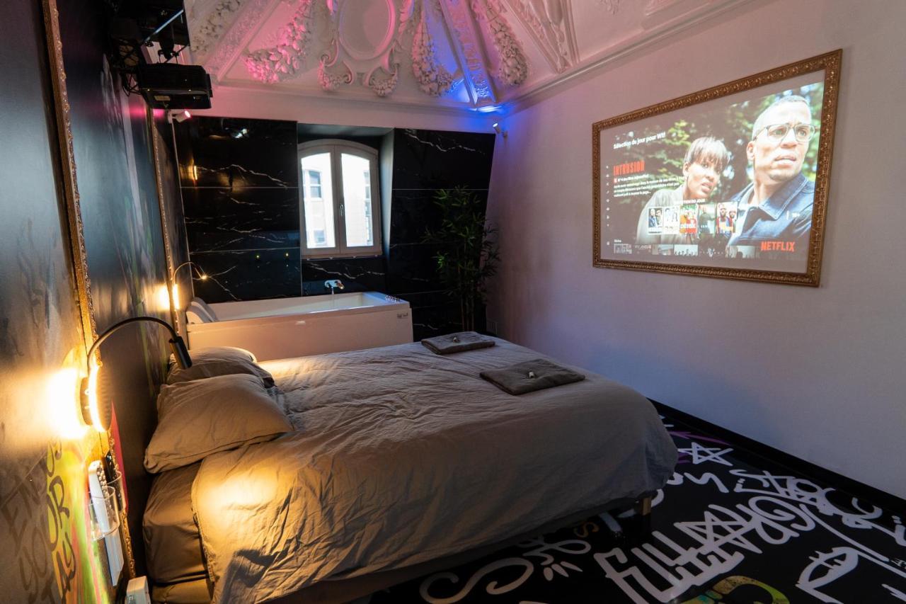 Capsule Art Deco - Jacuzzi - Netflix - Home Cinema - Arcade De Jeux & Nintendo Switch - 2 Chambres - Filet Suspendu 발랑시엔 외부 사진