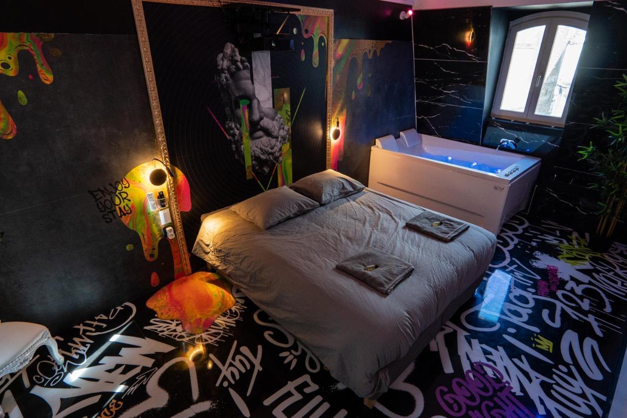 Capsule Art Deco - Jacuzzi - Netflix - Home Cinema - Arcade De Jeux & Nintendo Switch - 2 Chambres - Filet Suspendu 발랑시엔 외부 사진