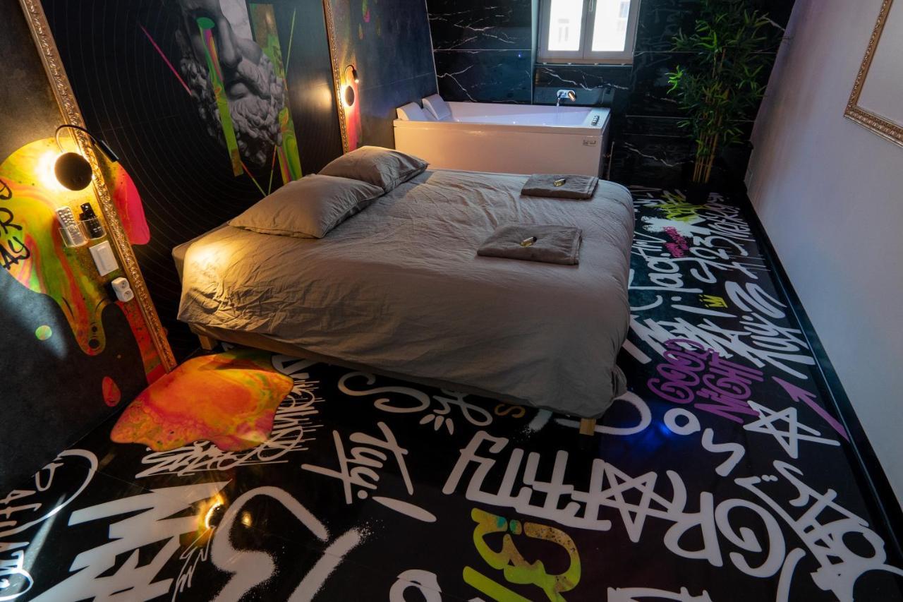 Capsule Art Deco - Jacuzzi - Netflix - Home Cinema - Arcade De Jeux & Nintendo Switch - 2 Chambres - Filet Suspendu 발랑시엔 외부 사진